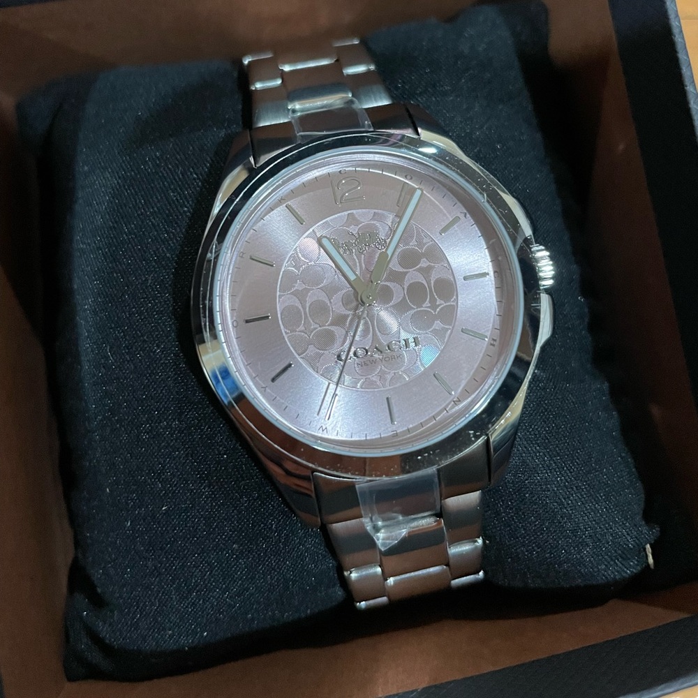 Women’s Coach Watch